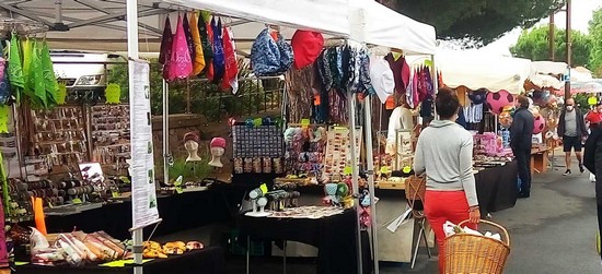 notre-stand-au marche-de-st-brevin-les-pins