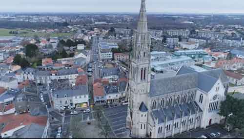 L'église de Vertou dans son centre ville